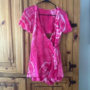 NWT Main Strip Open Back Tie Dye Romper